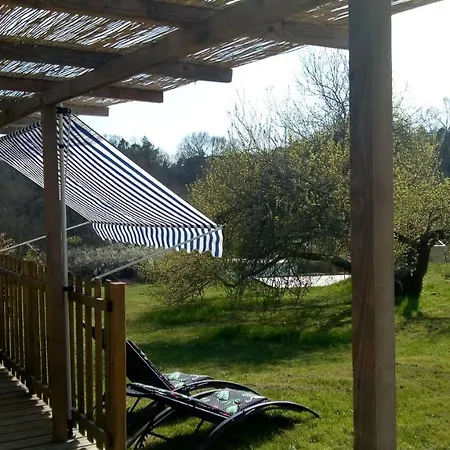 Restyled Cosy Mobil Les Arbres Chalet